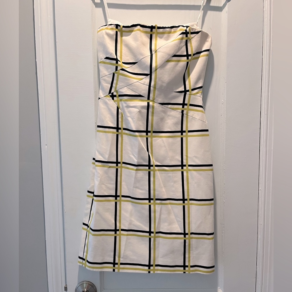 Fun striped Gianni Bini strapless dress